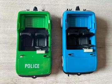 2 Playmobil auto's uit 1976 beschikbaar voor biedingen