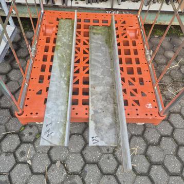 2x stalen gegalvaniseerd hoekprofiel latei  120x85 mm  en 1 beschikbaar voor biedingen