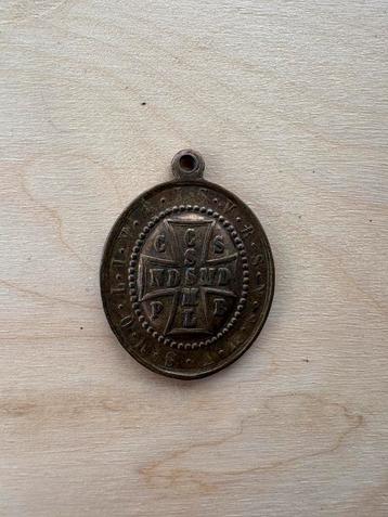 Benedictusmedaille –beschermingsmedaille van Sint-Benedictus beschikbaar voor biedingen