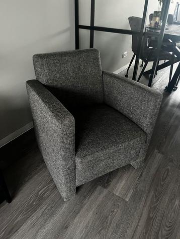 Stoffen fauteuil. Zo goed als nieuw! beschikbaar voor biedingen