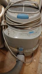 Gratis werkende Nilfisk stofzuiger (slang deels stuk), Ophalen