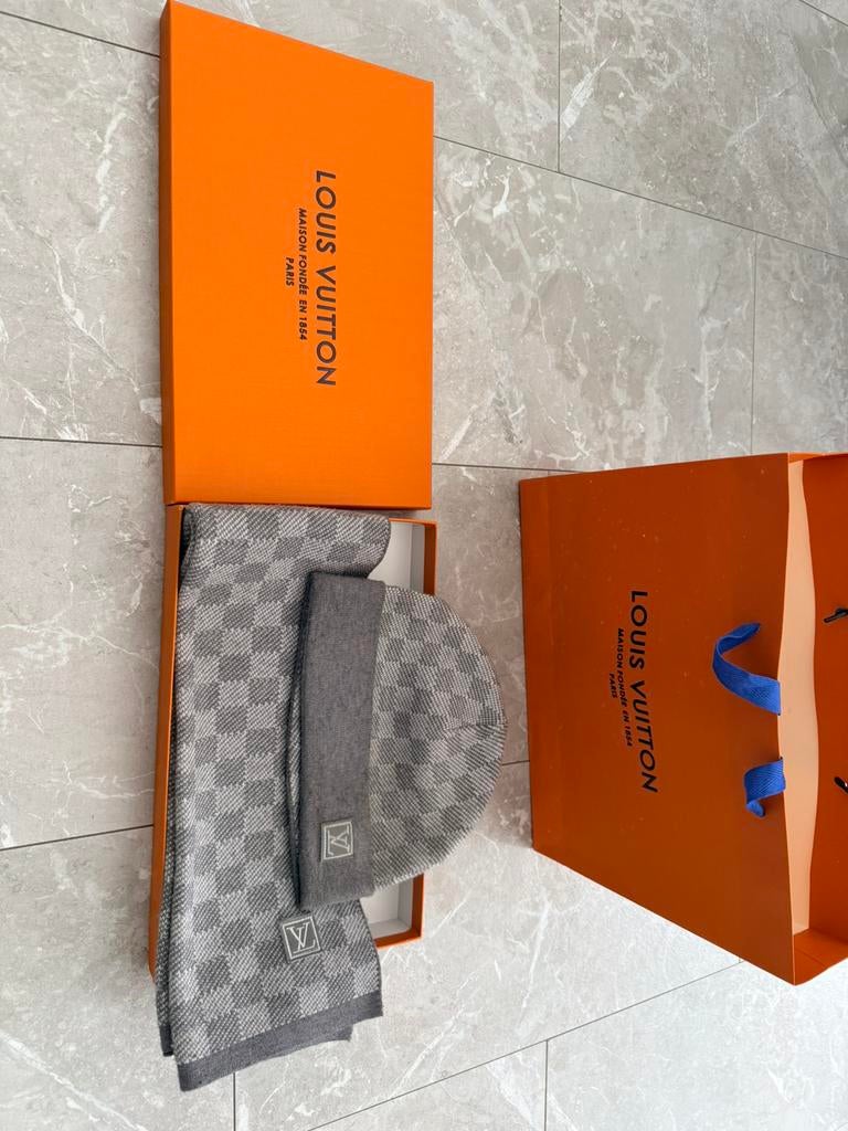 Louis Vouitton Muts & Sjaal set, Kleding | Heren, Mutsen, Sjaals en Handschoenen, Ophalen of Verzenden, Zo goed als nieuw, Overige maten