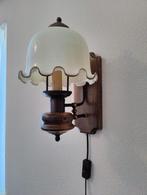 Prachtige vintage wandlamp met glazen kap, Huis en Inrichting, Lampen | Wandlampen, Verzenden, Zo goed als nieuw, Glas, Brocante