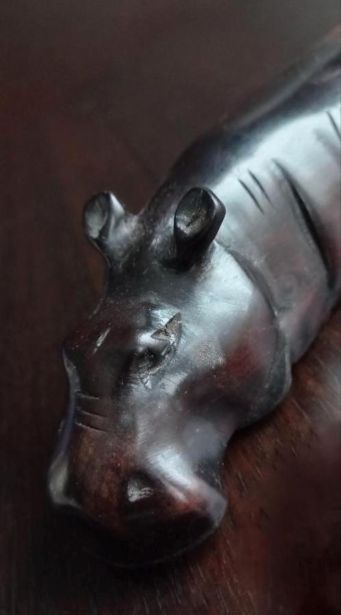Art Deco beeldhouwwerk van een nijlpaard, gesneden ebbenhout, Antiek en Kunst, Kunst | Beelden en Houtsnijwerken, Ophalen of Verzenden