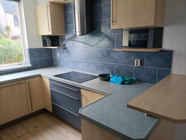 Complete U-vormige keuken te koop – ophalen in Wageningen, Huis en Inrichting, Keuken | Complete keukens, Gebruikt, U-keuken, Grijs