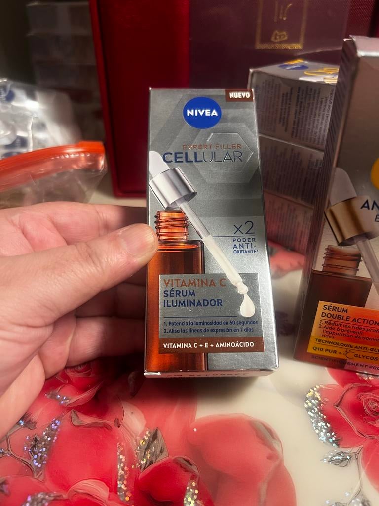 Nivea diverse serum Gezichtsverzorging, Verzenden, Nieuw, Gehele gezicht, Verzorging