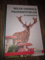 Wilde dieren&paddenstoelen in nederland postcode loterij, Ophalen of Verzenden, Zo goed als nieuw, Natuur algemeen