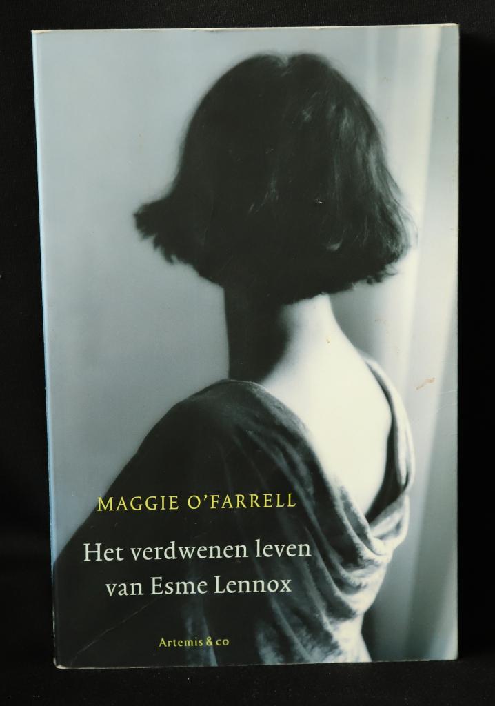 Maggie O'Farrel Het verdwenen leven van Esme Lennox, Boeken, Romans, Gelezen, Ophalen of Verzenden