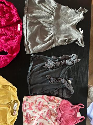 Babykleding / kinderkleding maat 68 meisje beschikbaar voor biedingen