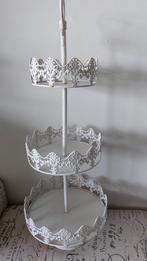 Grote brocante etagere 73 cm hoog., Huis en Inrichting, Woonaccessoires | Etagères, Ophalen, Zo goed als nieuw