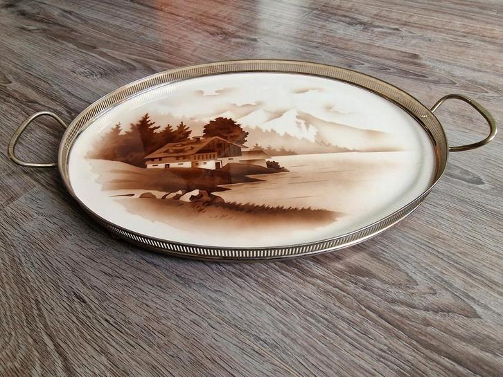 Vintage Dienblad met Berglandschap, Antiek en Kunst, Antiek | Schalen, Ophalen
