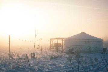 Prachtige Yurt te koop inclusief platform  beschikbaar voor biedingen