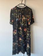 Doos z.g.a.n. dames kleding maat M -L, Kleding | Dames, Ophalen of Verzenden, Zo goed als nieuw