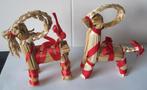 Scandinavische kerstdecoraties - Gävlebok-stro met rood lint, Ophalen of Verzenden, Zo goed als nieuw
