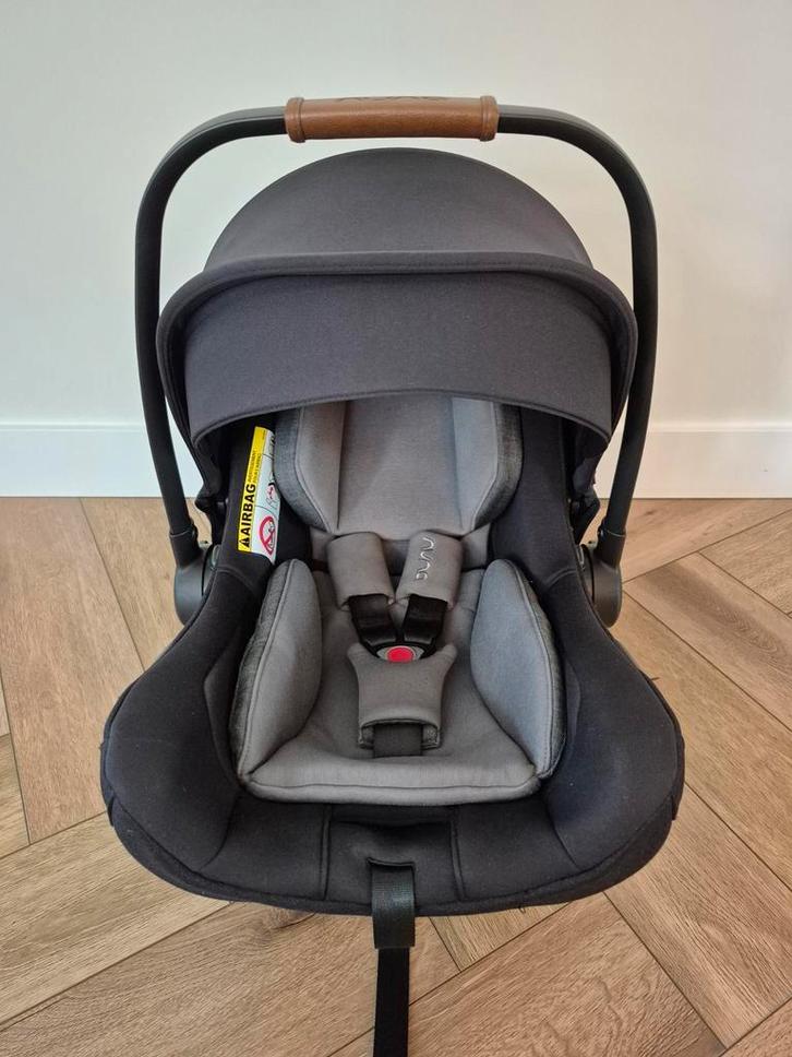ZGAN Nuna Pipa Next autostoel - Caviar, Kinderen en Baby's, Autostoeltjes, Zo goed als nieuw, Overige merken, 0 t/m 13 kg, Isofix