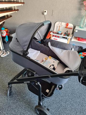 Kinderwagen incl maxicosi en bak beschikbaar voor biedingen