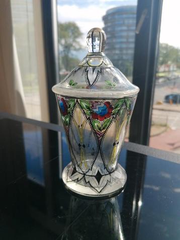 Art Deco Bonbonnière, handgeschilderd Haida Fachschul glas.  beschikbaar voor biedingen