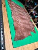 Bruin tuigleer krokodil print 1.8-2mm dik half soepel nr1, Hobby en Vrije tijd, Bruin, Leer of Kunstleer, Ophalen of Verzenden