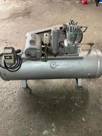 Ik heb een 110 liter compressor te koop, alles werkt, Doe-het-zelf en Verbouw, Compressors, 100 liter of meer, Ophalen of Verzenden