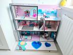 L.O.L. Surprise! OMG Poppenhuis – compleet met meubels en li, Ophalen of Verzenden, Zo goed als nieuw, Poppenhuis