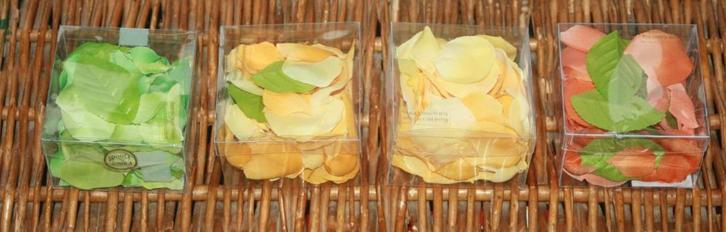 Hele mooie zijden pastel rozenblaadjes. Hoge kwaliteit., Huis en Inrichting, Woonaccessoires | Kunstplanten en Kunstbloemen, Nieuw