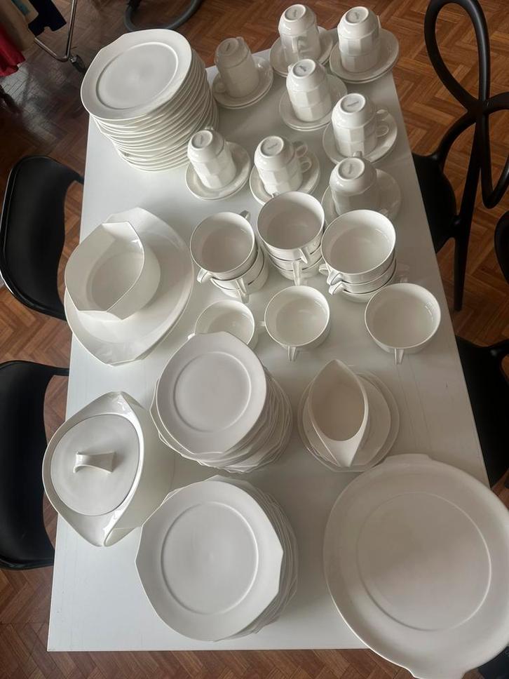 Villaroy&Boch Alba servies, Huis en Inrichting, Keuken | Servies, Zo goed als nieuw, Compleet servies, Overige stijlen, Porselein