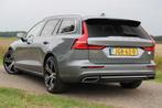 Volvo V60 T8 AWD Recharge Inscription,Pano,360 Cam,Trekhaak, Auto's, Automaat, 4 cilinders, Hybride Elektrisch/Benzine, Zilver of Grijs