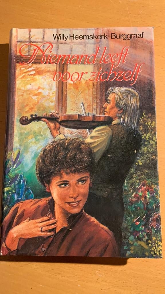 Heemskerk Burggraaf - Niemand leeft voor zichzelf, Boeken, Ophalen of Verzenden