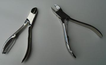 NAGELKNIPPER NAGELSCHAAR NIEUW  beschikbaar voor biedingen