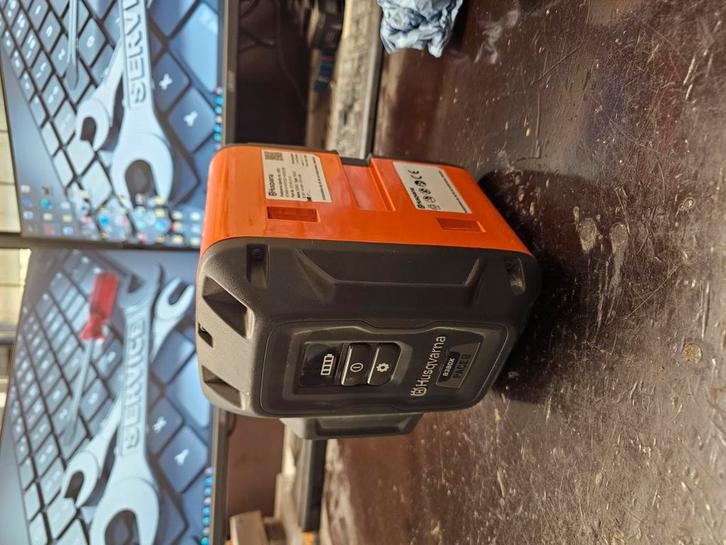 Husqvarna B380x accu (als nieuw), Doe-het-zelf en Verbouw, Gereedschap | Machine-onderdelen en Toebehoren, Zo goed als nieuw, Ophalen of Verzenden