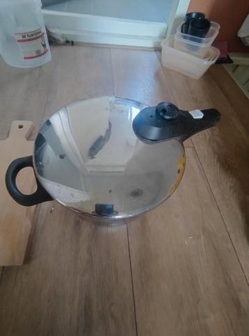 Snelkookpan beschikbaar voor biedingen