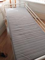Wit metalen ikea 1persoonsbed, Huis en Inrichting, Slaapkamer | Bedden, Ophalen, 90 cm, Eenpersoons, Wit