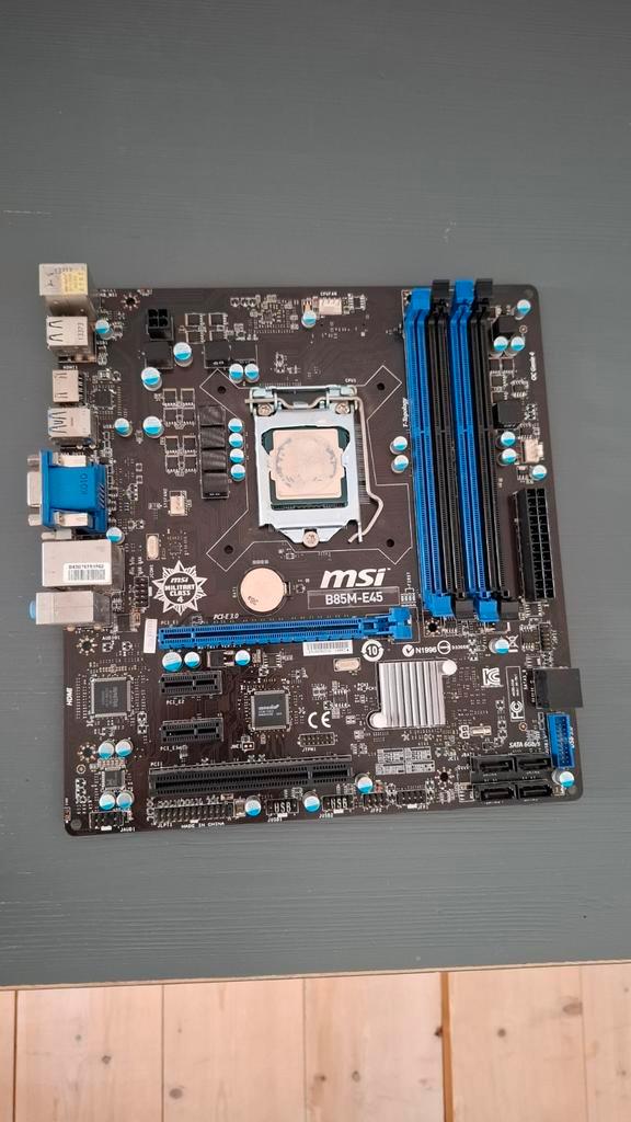 MSI B85M-E45 + Intel Core i7-4770 | LGA1150, Computers en Software, Moederborden, DDR3, Verzenden