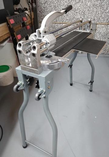 Tegelsnijder verrijdbaar snijlengte 700mm. met opvouwbaar on beschikbaar voor biedingen