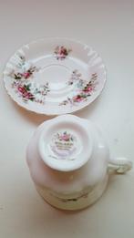 royal albert cakeschaal en kop en schotel lavendel rose, Ophalen of Verzenden