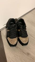 Versace dames sneakers 37, Kleding | Dames, Ophalen, Zo goed als nieuw, Sneakers of Gympen
