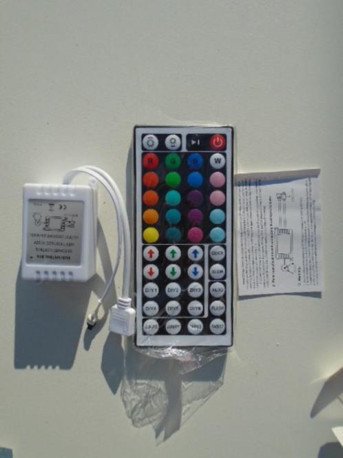 RGB CONTROLLER LED STRIP BLUETOOTH 12V CONTROL BOX 6A, Hobby en Vrije tijd, Elektronica-componenten, Nieuw, Ophalen of Verzenden