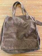Cognac Suede Handtas 35 x 35 cm, Sieraden, Tassen en Uiterlijk, Tassen | Damestassen, Ophalen of Verzenden, Gebruikt, Bruin, Handtas