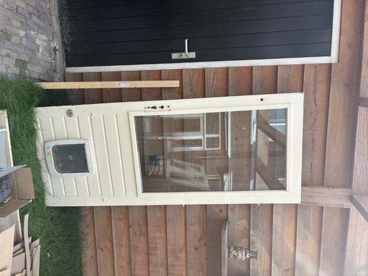 Oude beschadigde tuin/keukendeuren, gratis op te halen, Huis en Inrichting, Overige Huis en Inrichting, Gebruikt, Ophalen