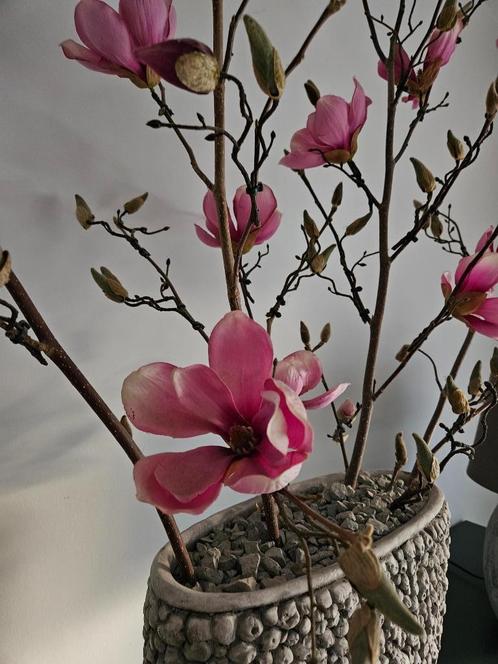 vaas met kunstbloemen, Huis en Inrichting, Woonaccessoires | Kunstplanten en Kunstbloemen, Zo goed als nieuw, Ophalen