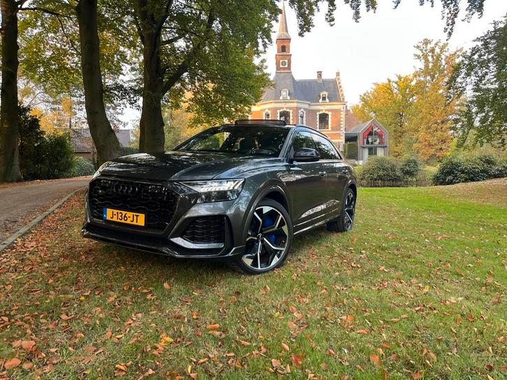 Audi RSQ8 Quattro Keramisch l Pano l HUD l softclose l Carbo, Auto's, Audi, Bedrijf, Q8, 360° camera, 4x4, ABS, Achteruitrijcamera
