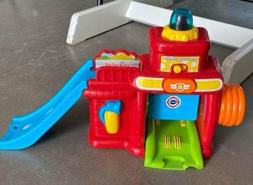 VTech Toet Toet auto; Brandweerkazerne (klein) beschikbaar voor biedingen