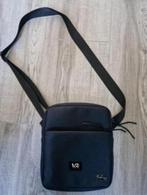 Lacoste schoudertas / tasje, Sieraden, Tassen en Uiterlijk, Tassen | Schoudertassen, Verzenden, Nieuw, Grijs, Overige merken