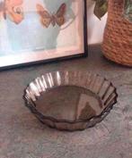 💝 Vintage retro ARCOPAL quiche schaaltje rookglas bruin, Ophalen of Verzenden, Effen, Glas, Schaal of Schalen