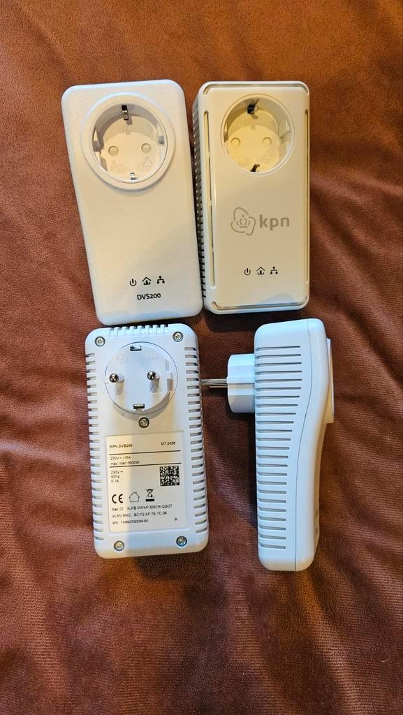 Devolo WiFi Versterkers - DVS200 & KPN, Computers en Software, Powerlines, Gebruikt, Ophalen of Verzenden