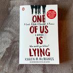 Karen M. McManus - One of Us is Lying, Nieuw, Ophalen of Verzenden, Karen M. McManus, Amerika