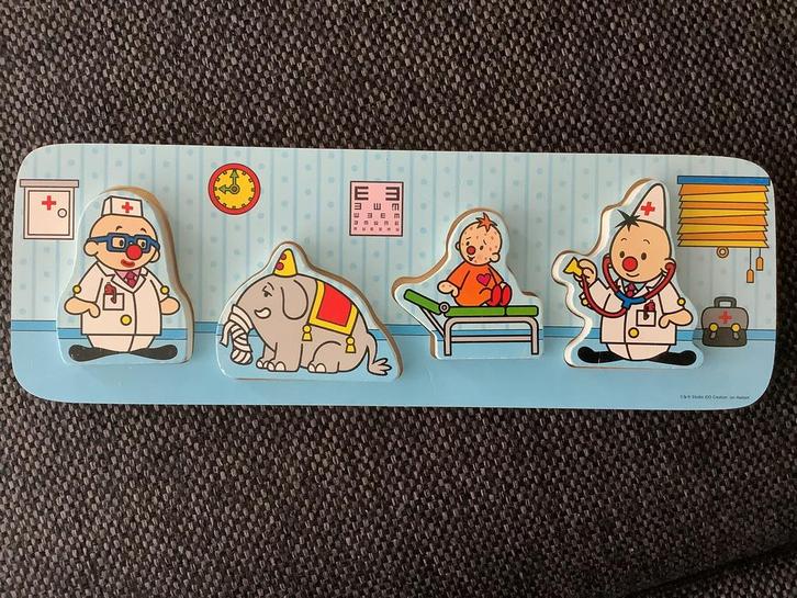 Bumba houten figuren vormen puzzel ziekenhuis dokter, Kinderen en Baby's, Speelgoed | Knuffels en Pluche, Zo goed als nieuw, Overige typen