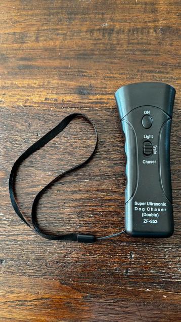 Dog Chaser super ultrasonic double ZF-853 beschikbaar voor biedingen