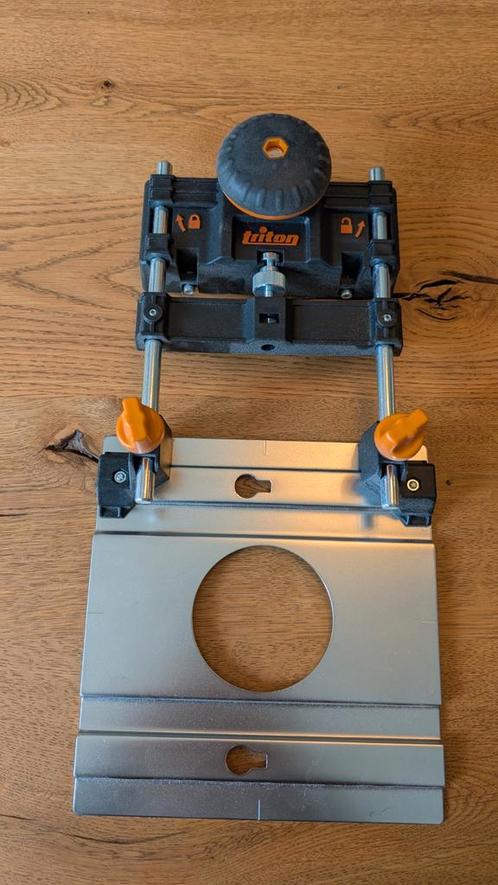 Triton TRTA001 Geleiderails adapter voor bovenfrees, Doe-het-zelf en Verbouw, Gereedschap | Freesmachines, Zo goed als nieuw, Elektrisch