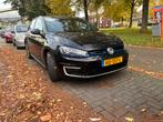 Maniaal onderhouden golf gte met stapel facturen, Auto's, Volkswagen, 4 cilinders, Zwart, 1499 kg, 1500 kg